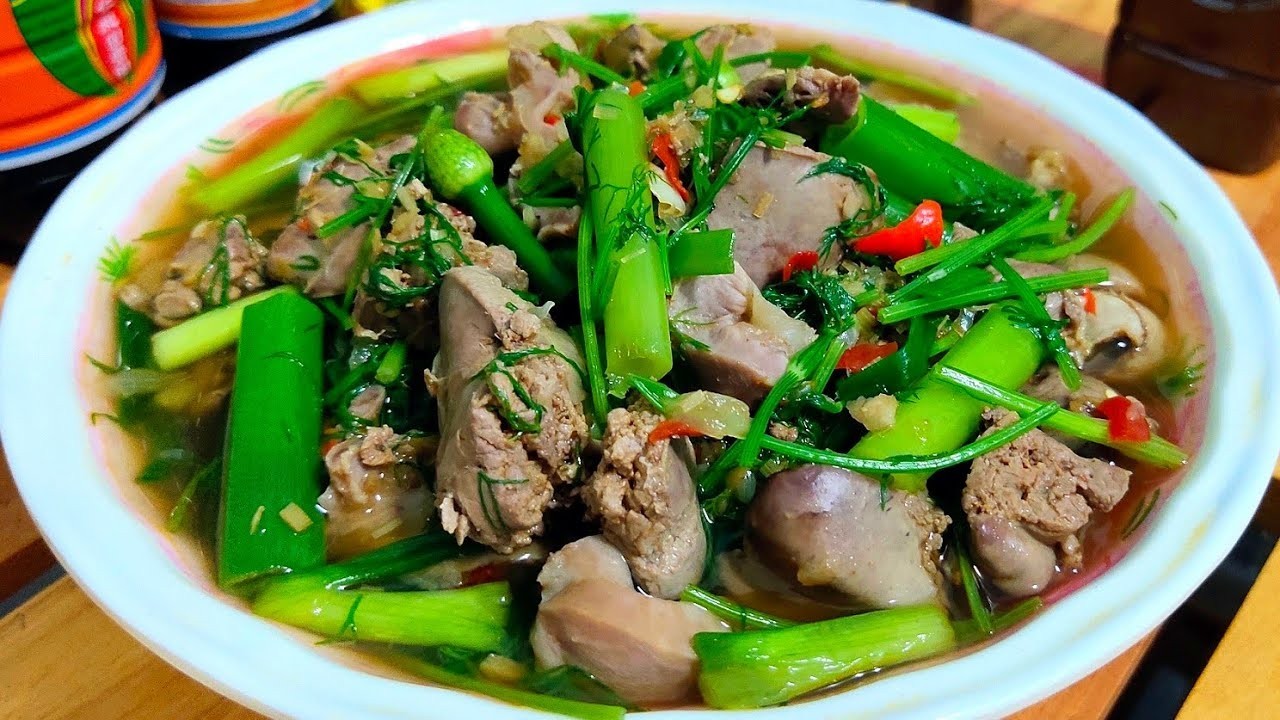 อ่อมเครื่องในไก่ (สากล) อาหารภาคอีสาน