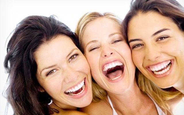 เคล็ดลับยิ้มสวยอย่างมั่นใจ