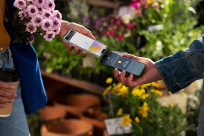 แอปเปิลเปิดตัว Tab to Pay ใช้ไอโฟนเป็นเครื่องรับบัตรเครดิตไร้สัมผัส