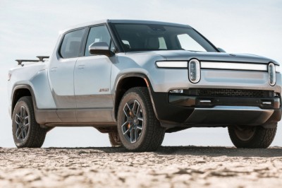 Rivian เผยผลประกอบการปี 2021 ขาดทุนค่อนข้างหนัก คาดปีนี้จะผลิตรถได้น้อย ส่งผลหุ้นร่วง 13%