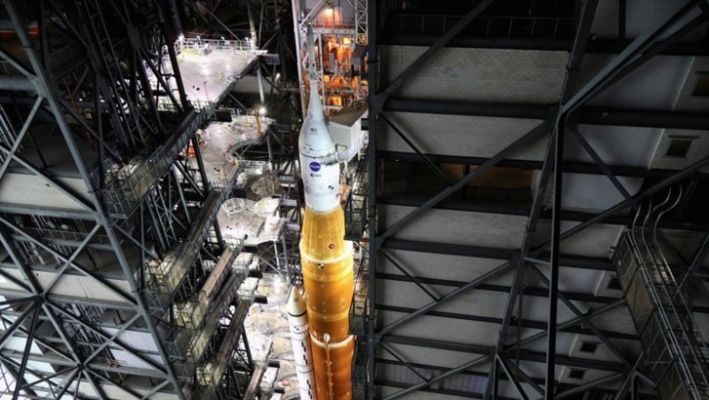 นาซ่าเปิดตัวจรวดไปดวงจันทร์รุ่นใหม่ สูงเท่าตึก 32 ชั้น หนัก 5.75 ล้านตัน!