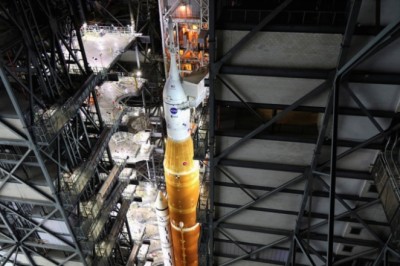 นาซ่าเปิดตัวจรวดไปดวงจันทร์รุ่นใหม่ สูงเท่าตึก 32 ชั้น หนัก 5.75 ล้านตัน!