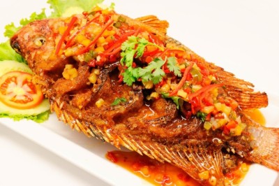 ปลาทับทิมราดพริก อาหารจานเดียว