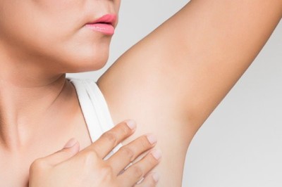 ทำยังไงดีนะเมื่อรักแร้ดำ