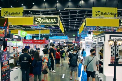 COMMART เริ่มแล้ว ! แบรนด์ไอทีขนอะไรมาลดบ้าง