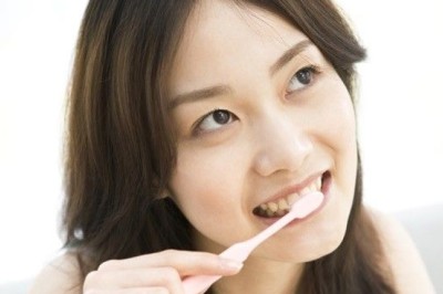 เมื่อยาสีฟันทำริมฝีปากคล้ำ แก้ยังไงดี