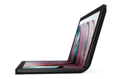 LG กำลังผลิตจอ OLED พับได้ สำหรับแล็ปท็อป HP และอาจผลิตให้ MacBook ด้วย