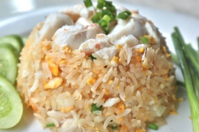 ข้าวผัดปู อาหารจานเดียว