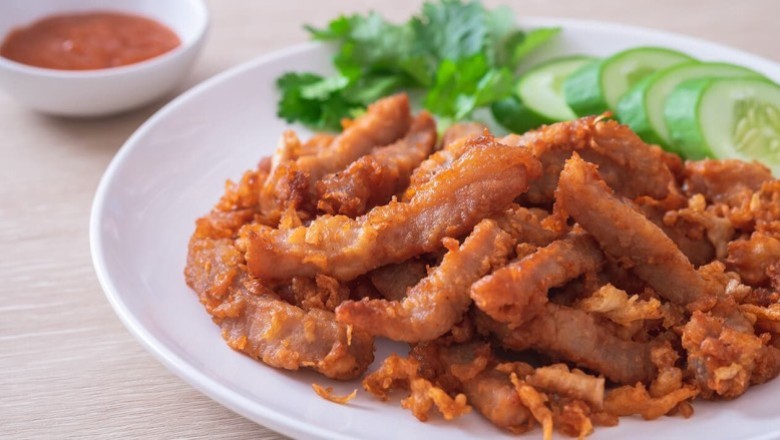 หมูทอดกระเทียมพริกไทย อาหารจานเดียว