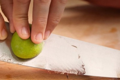 เคล็ดลับช่วยขจัดคราบยาง