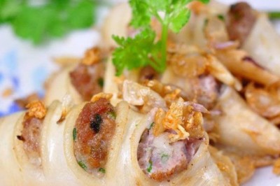 ปลาหมึกยัดไส้ทอดกระเทียม อาหารจานเดียว