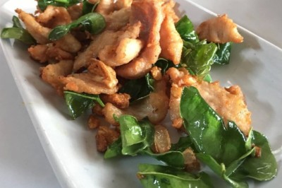 เคล็ดลับทอดใบมะกรูดให้มีสีเขียวใส