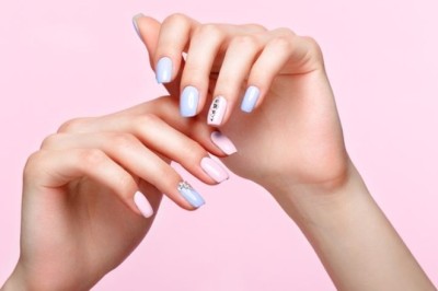 เทคนิคควรจำสำหรับสาวๆ ที่รักการต่อเล็บ