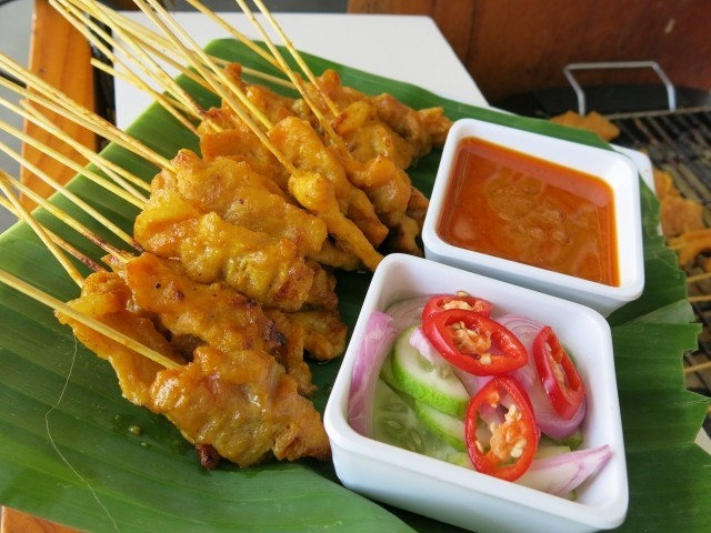 หมูสะเต๊ะ (สากล) อาหารภาคกลาง