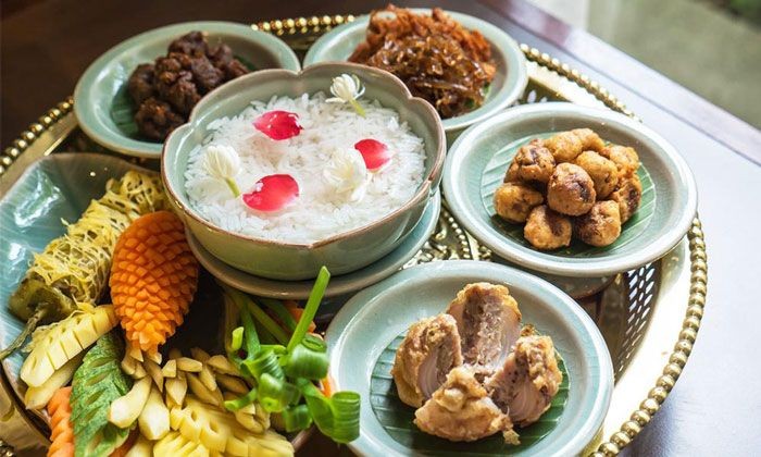 ข้าวแช่คลายร้อน (สากล) อาหารภาคกลาง