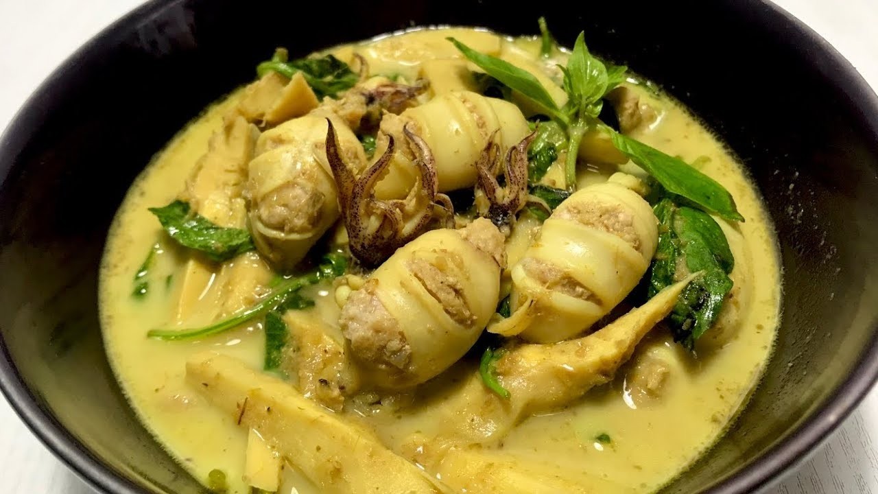 แกงเขียวหวานปลาหมึกยัดไส้กุ้ง อาหารภาคกลาง