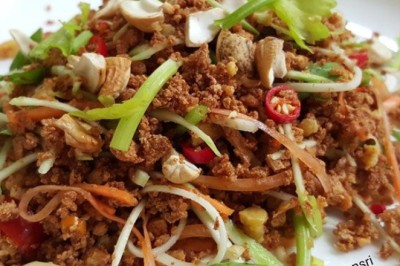 ยำเต้าหู้ฟู อาหารเจ