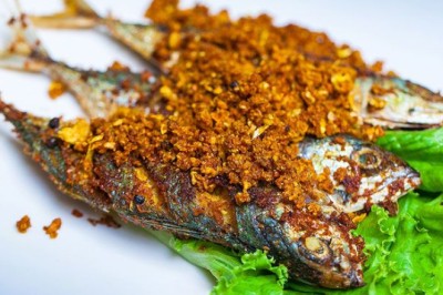 ปลายัดไส้ทอด อาหารภาคใต้