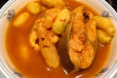 แกงส้มปลากับมันขี้หนู สับปะรด อาหารภาคใต้