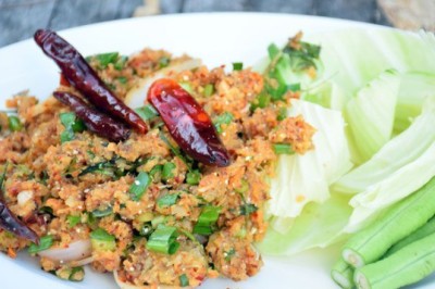 ลาบปลาดุกย่าง อาหารภาคอีสาน