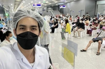 หมอก้อง สรวิชญ์ เชิญชวน แพทย์ ทันตแพทย์ พยาบาล มาช่วยฉีดวัคซีนที่บางซื่อ 