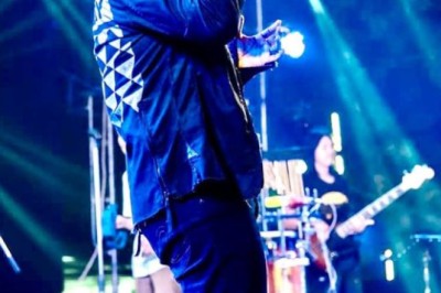 ส่องเลข! นักร้องดังฟาดเคราะห์ รถชนท้ายกระบะ โชคดีคนไม่เป็นอะไร