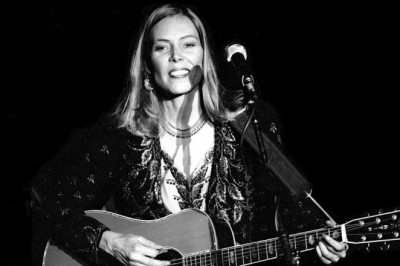 มาอีกราย นักร้องหญิง Joni Mitchell ขอถอนเพลงจาก Spotify ตามรอย Neil Young