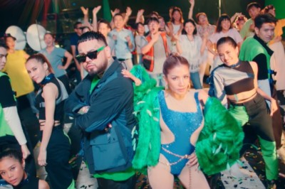 สุดแซ่บ! ใบเตย อาร์สยาม ไม่มีแผ่วหลังเพลงใหม่ Feat. URBOYTJ