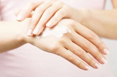 เคล็ดลับมือนุ่มๆ ที่สาวๆ อยากได้