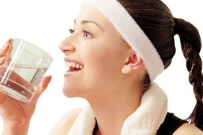 ขณะออกกำลังกาย เลี่ยงดื่มน้ำปริมาณมาก