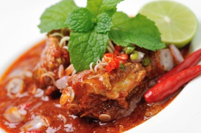 ยำปลากระป๋อง อาหารจานเดียว