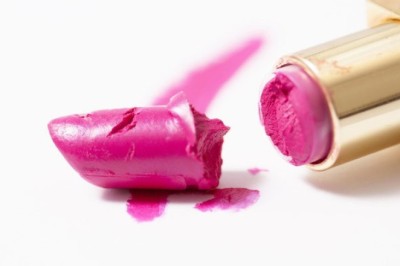 ลิปสติกหักทำไงดี