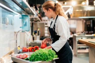 เคล็ดลับล้างผักให้สดสะอาดปลอดสารพิษ