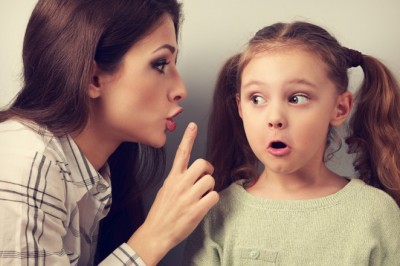 พูดไม่จริง พูดปด