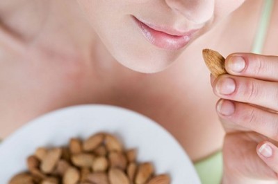 อัลมอนด์ช่วยลดน้ำหนัก