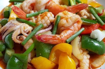 ผัดเปรี้ยวหวานทะเล อาหารจานเดียว