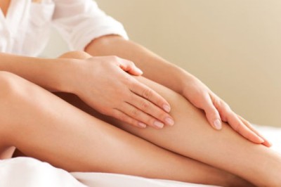 ขาสวยเนียนเรียบไร้เส้นขน