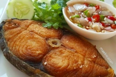 ปลาอินทรีทอด อาหารจานเดียว