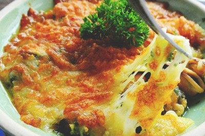 หอยแมลงภู่อบชีส อาหารจานเดียว