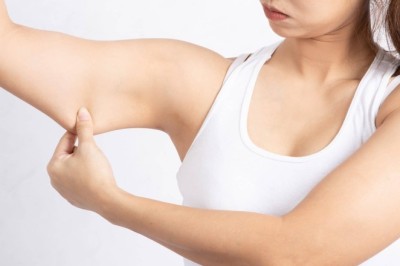 อยากใส่เสื้อแขนกุดต้องหยุดไขมันต้นแขน