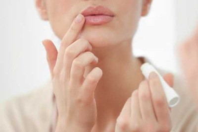 ทำไงดีปากแห้งเป็นขุยทุกวันเลย