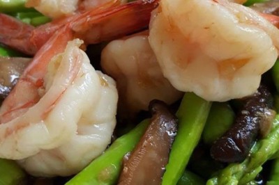 หน่อไม้ฝรั่งผัดกุ้ง อาหารจานเดียว